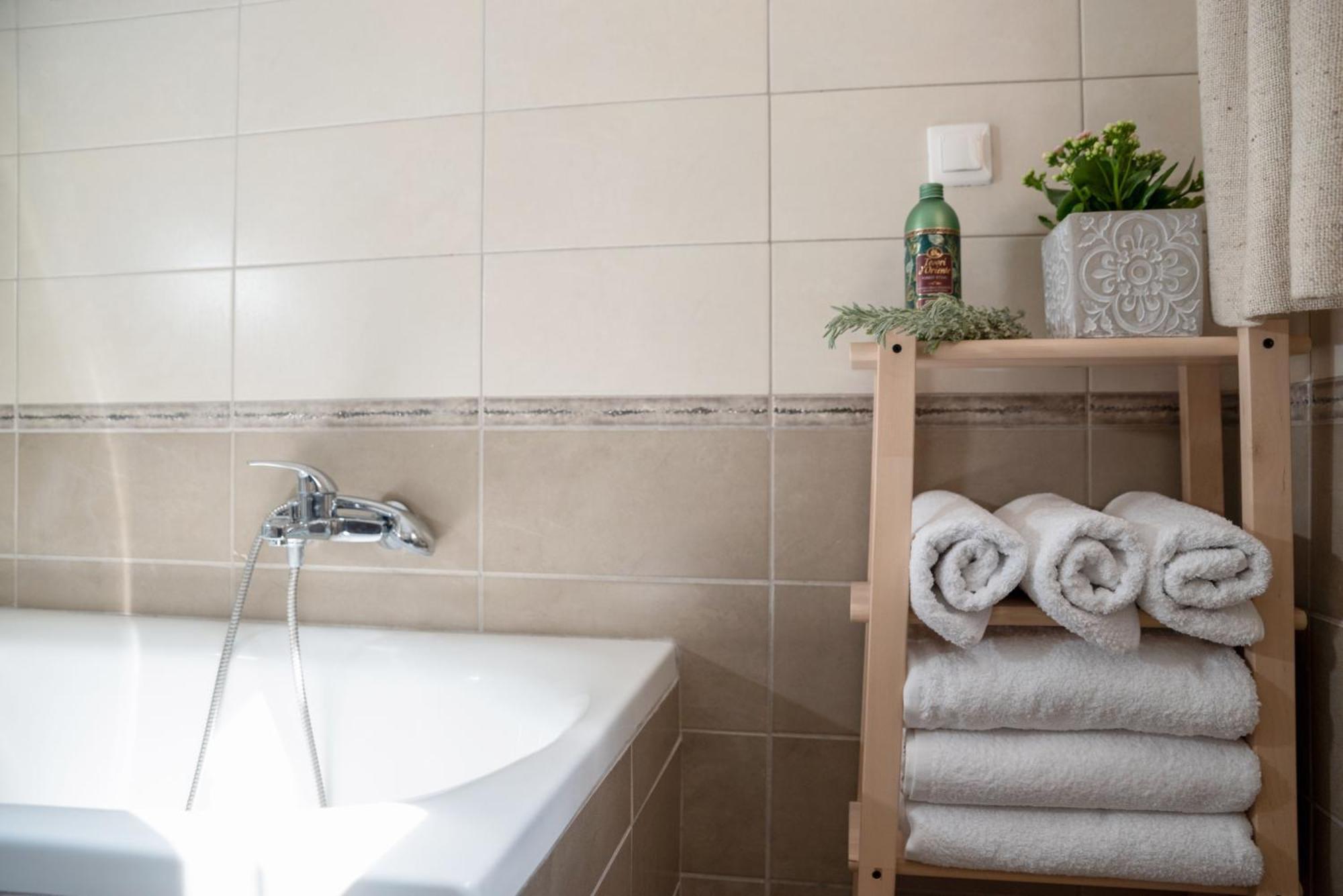 Solari Hill Maisonette Two Private Parking Alepou Екстер'єр фото
